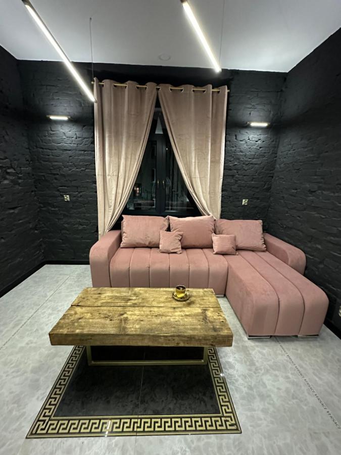 Darkhouse Versace Pink Łódź Zewnętrze zdjęcie